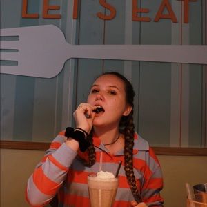 Meet your Posher, Abbie